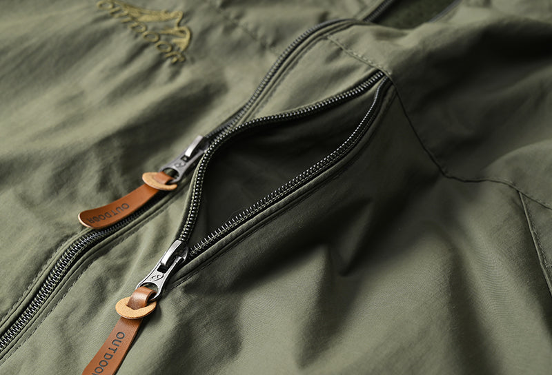 Veste de randonnée homme coupe-vent tactique à capuche amovible